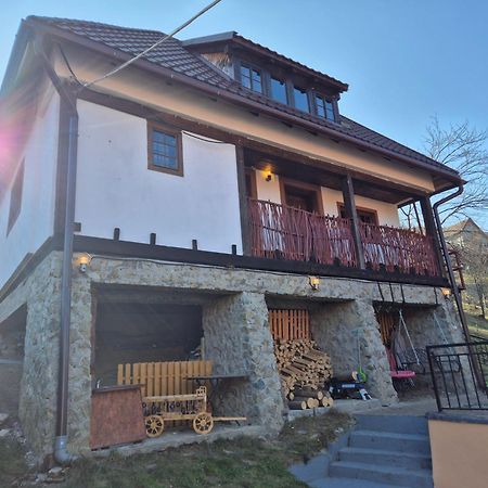 Pensiunea Carul Mare Răşinari Exterior foto