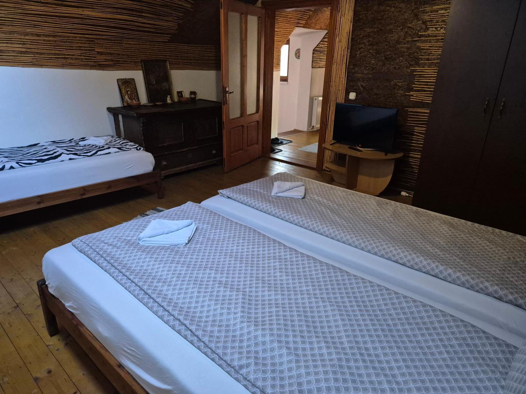Pensiunea Carul Mare Răşinari Exterior foto
